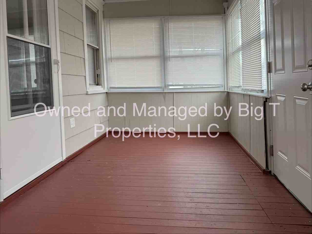 200 Lindbergh Ave - Photo 2 of 19