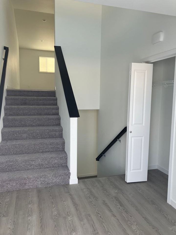 831 5th St Se - Photo 2 of 29