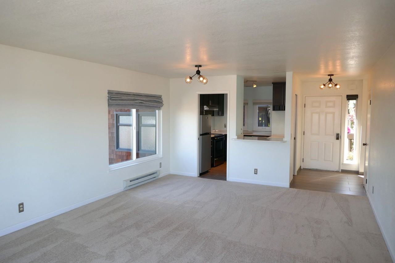 282 Headlands Ct - Photo 4 of 15