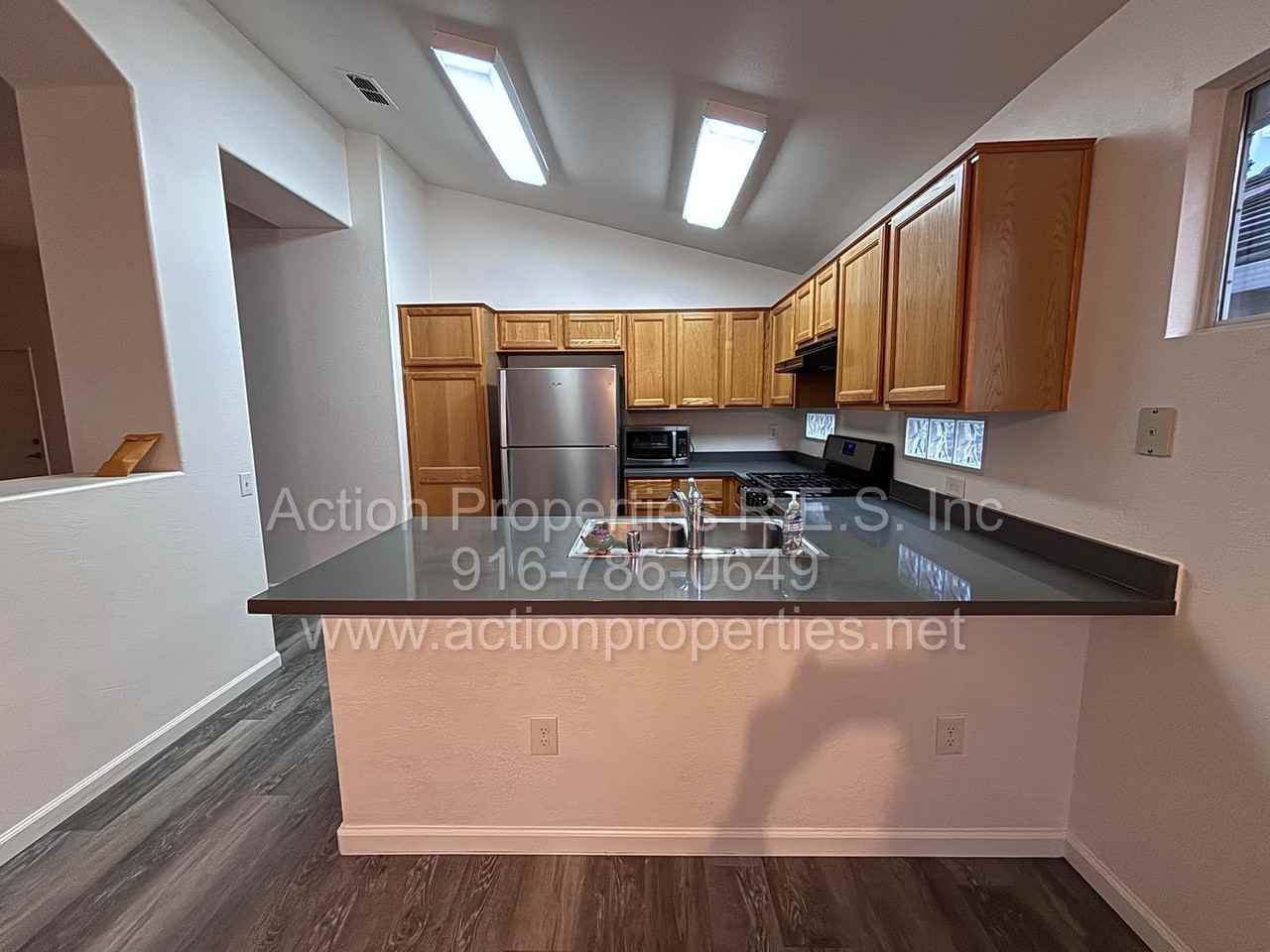 7208 Acorn Glen Loop - Photo 5 of 20