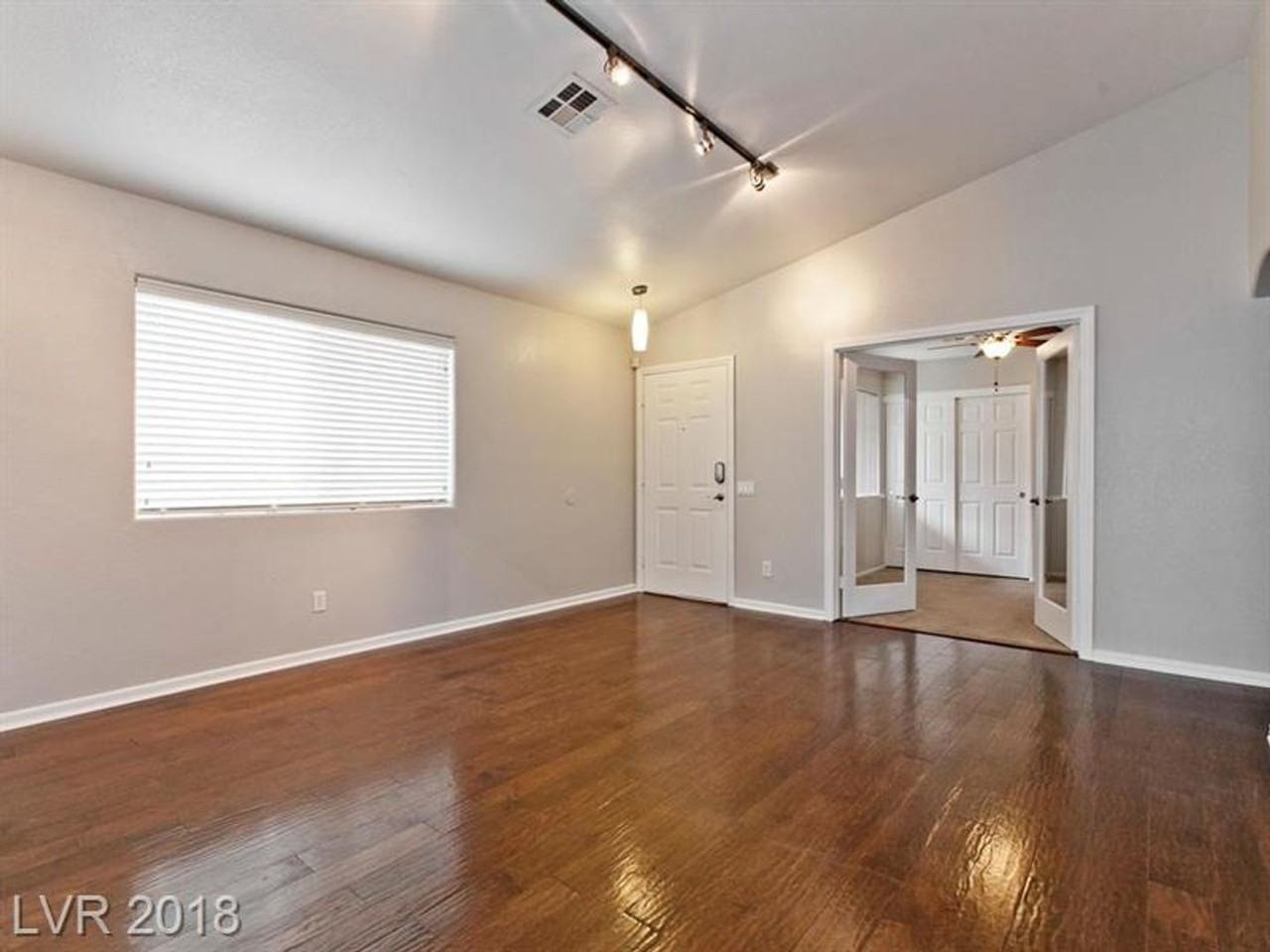 247 Sunny Summit St - Photo 3 of 43