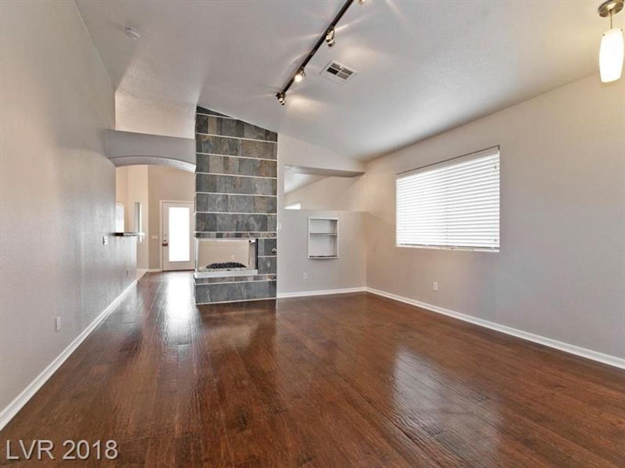 247 Sunny Summit St - Photo 4 of 43