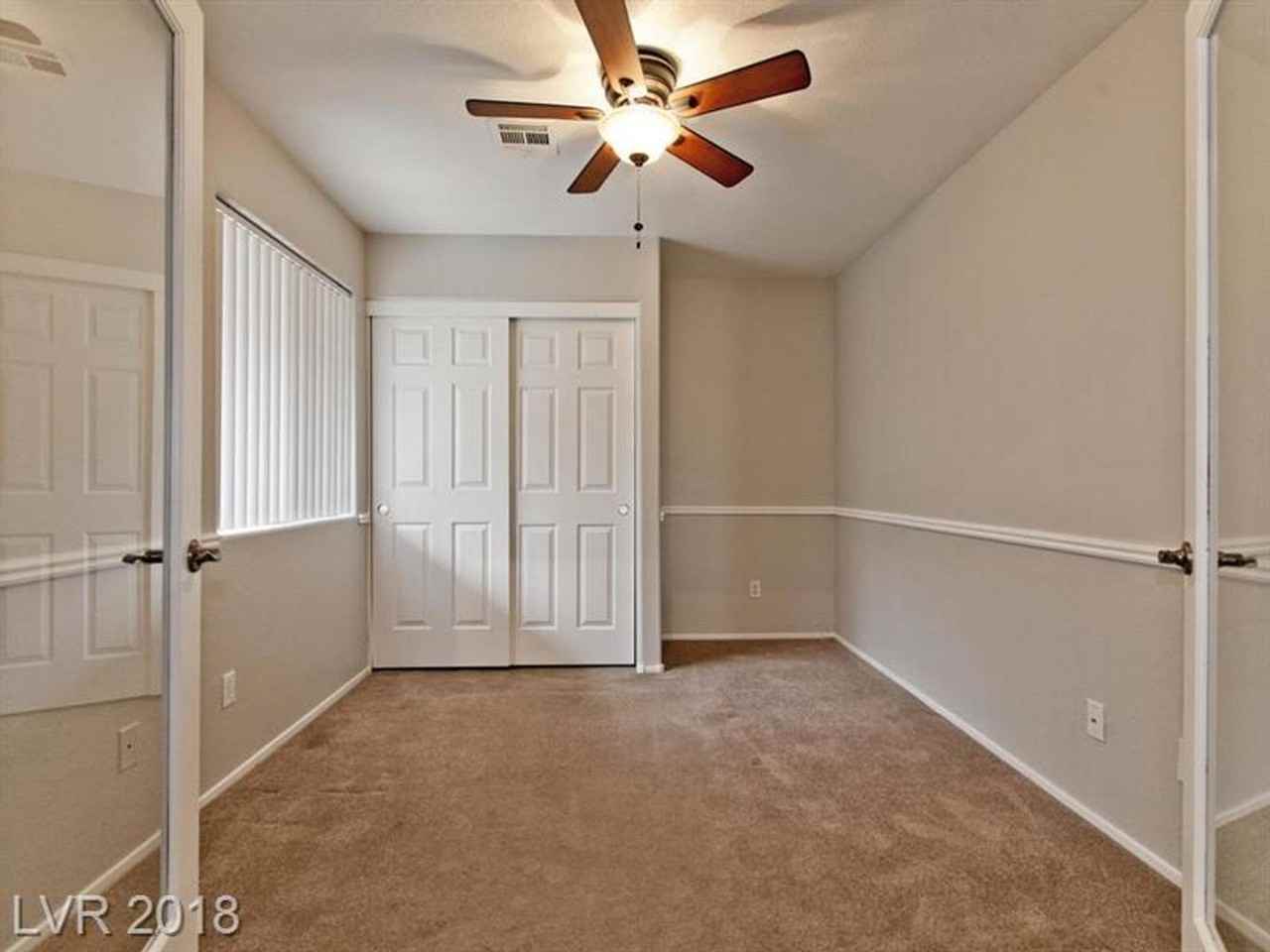 247 Sunny Summit St - Photo 5 of 43