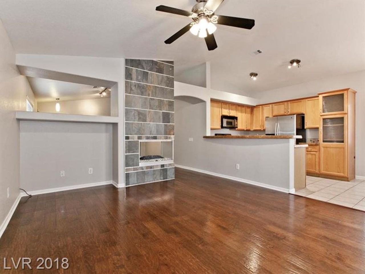 247 Sunny Summit St - Photo 7 of 43