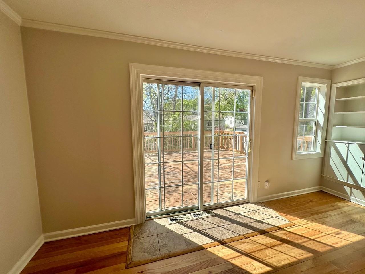 5221 W 71st St - Photo 3 of 17