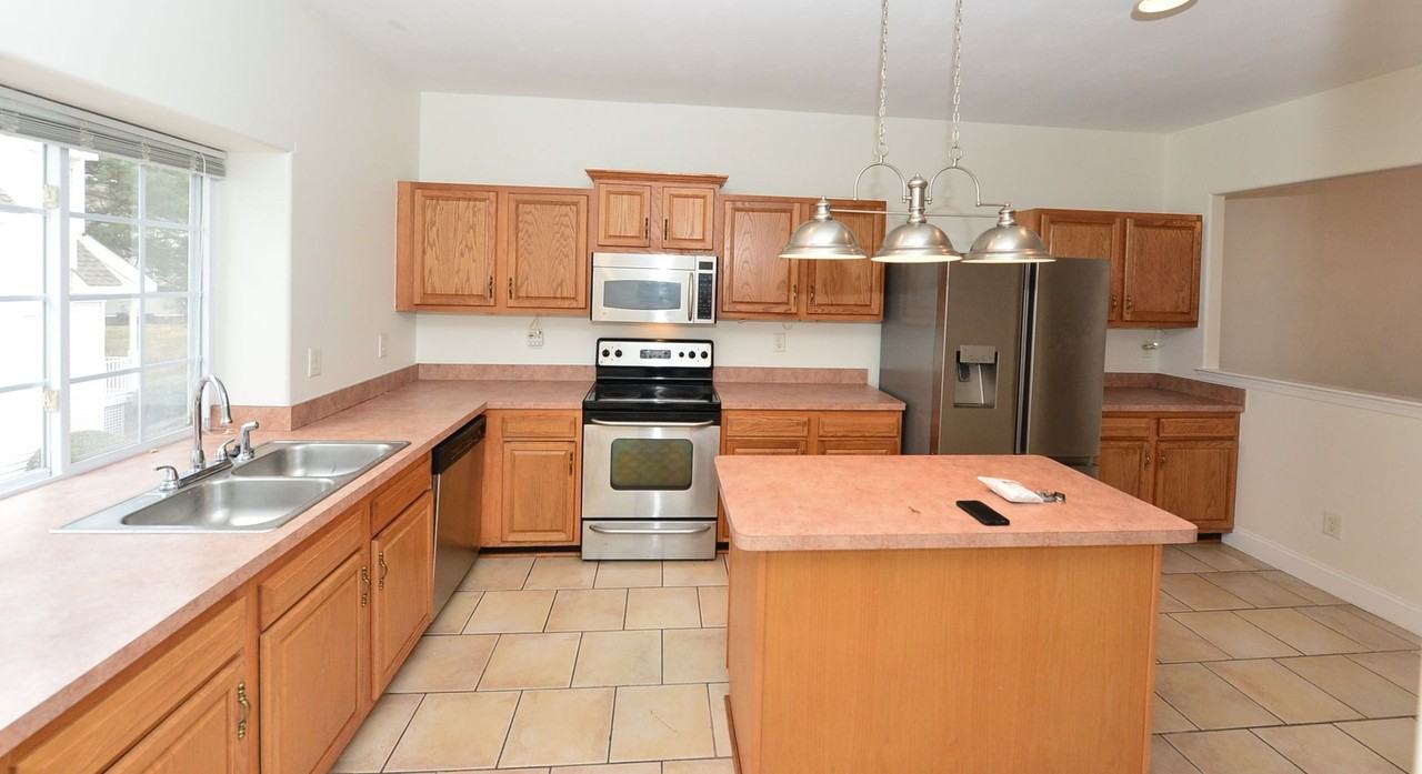 4027 Palmer Ct - Photo 5 of 30