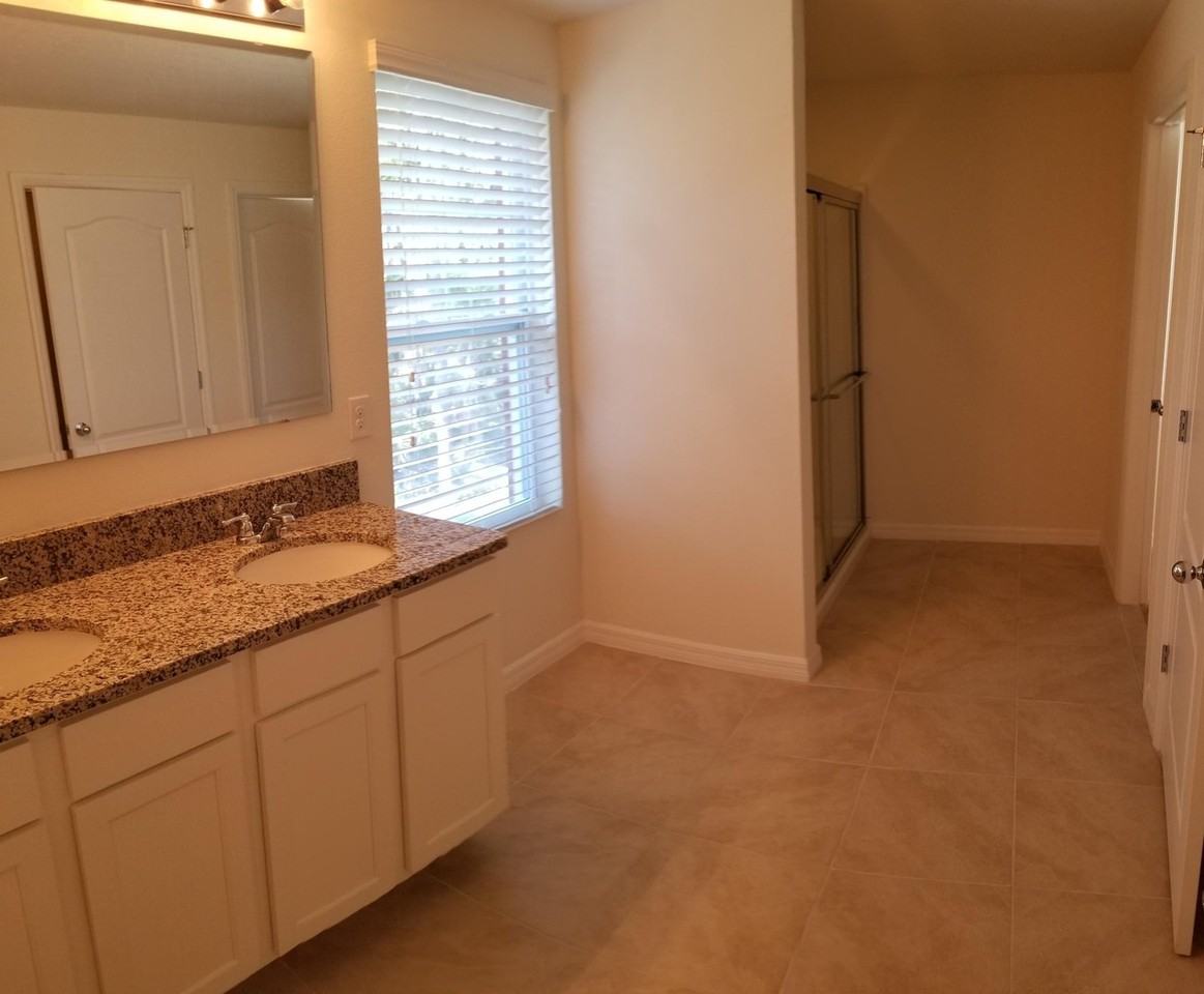 1649 Pham Dr - Photo 2 of 12