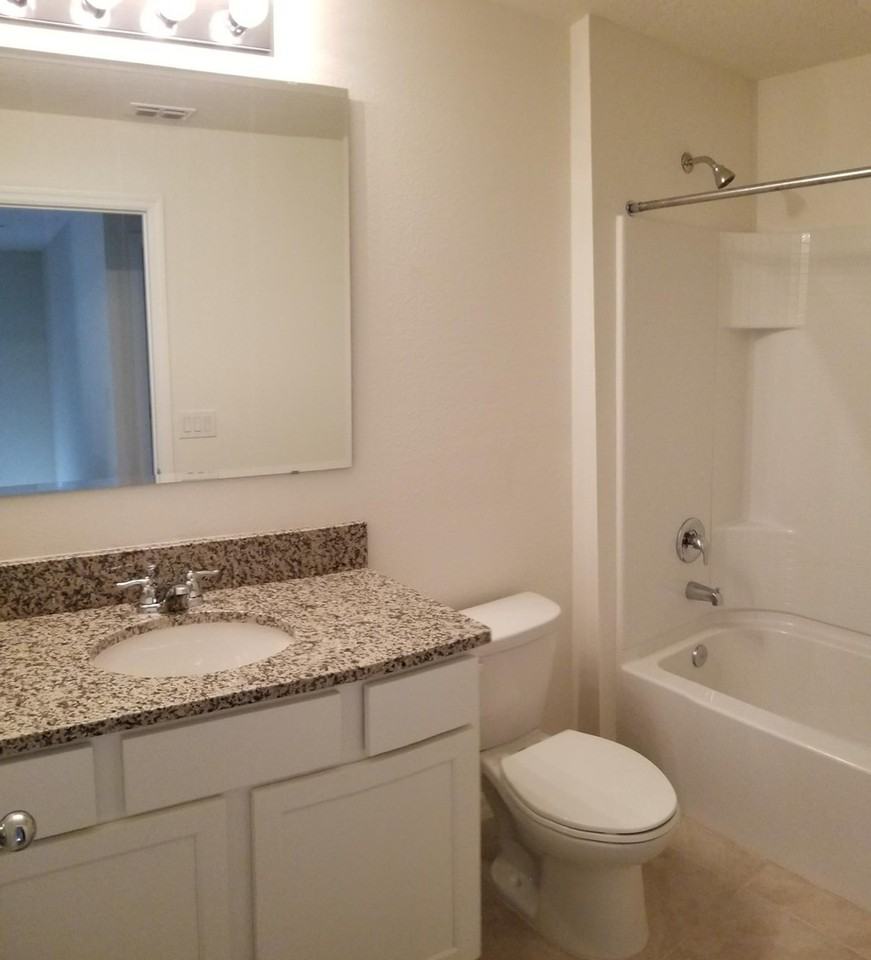 1649 Pham Dr - Photo 6 of 12