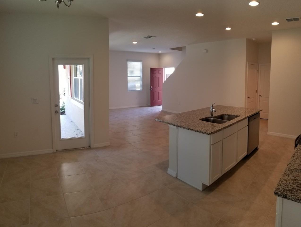 1649 Pham Dr - Photo 7 of 12