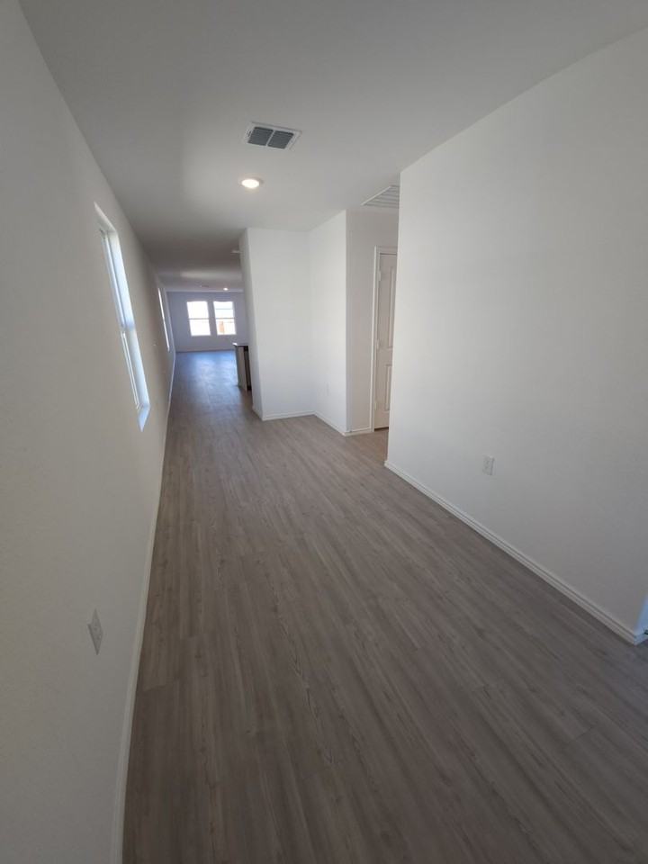 10114 Kersey Ml - Photo 3 of 24