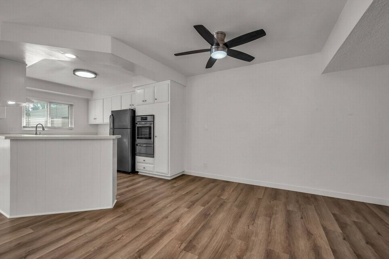 1532 N Hayworth Ave #15 - Photo 7 of 18