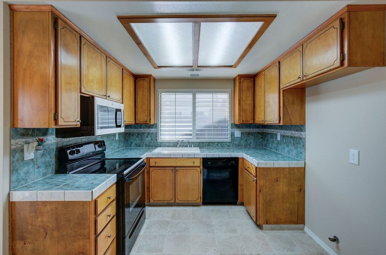 5455 N Marty Ave #174 - Photo 6 of 18