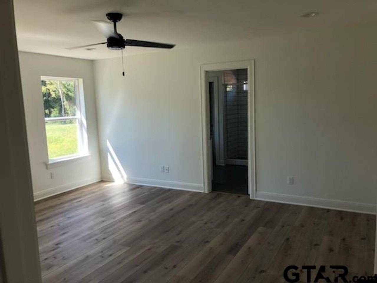 18622 County Road 1100 - Photo 3 of 5