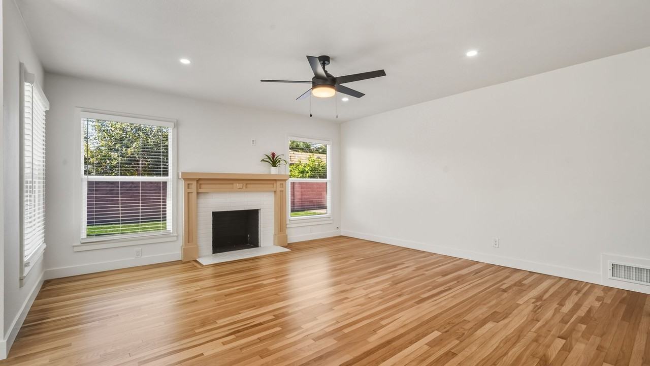 1307 N Maplewood St - Photo 2 of 45