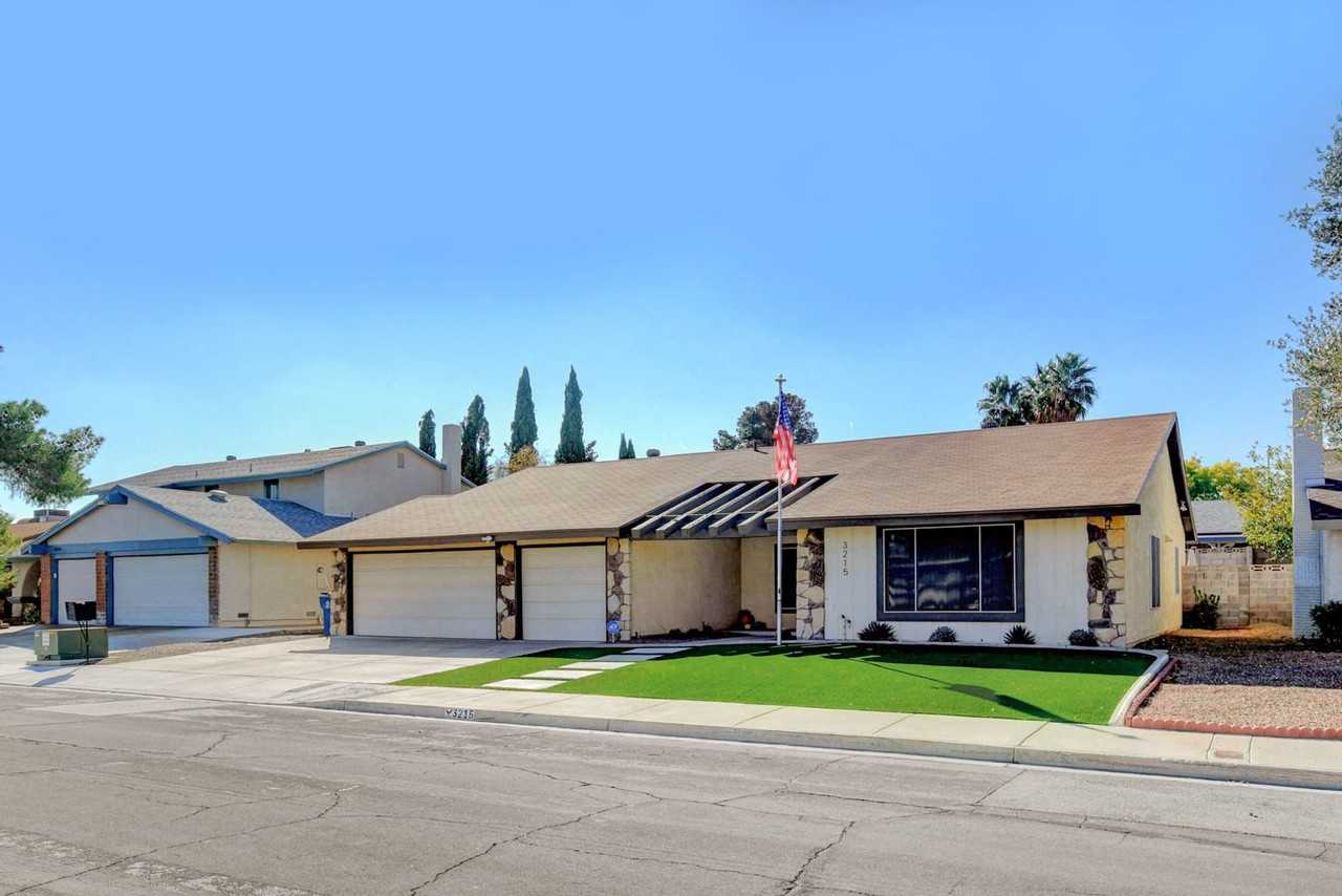 3215 Mountain Spring Rd - Photo 3 of 49