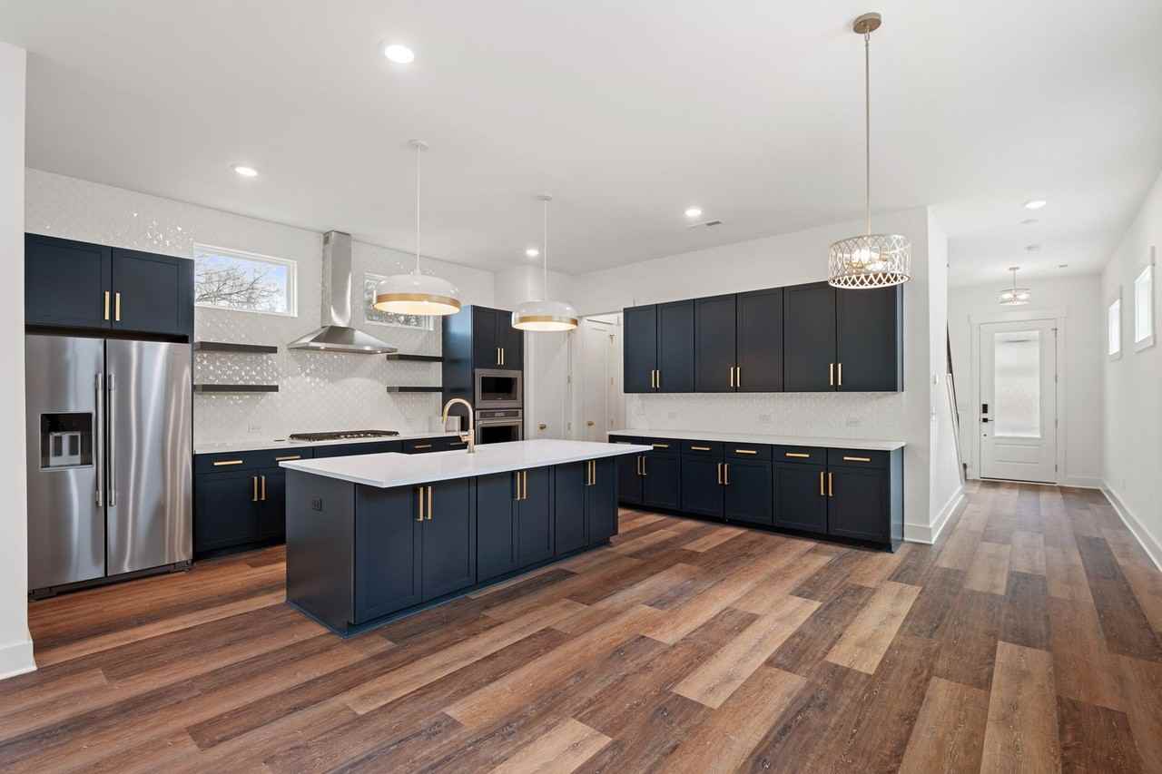 1004 Grant St - Photo 5 of 32