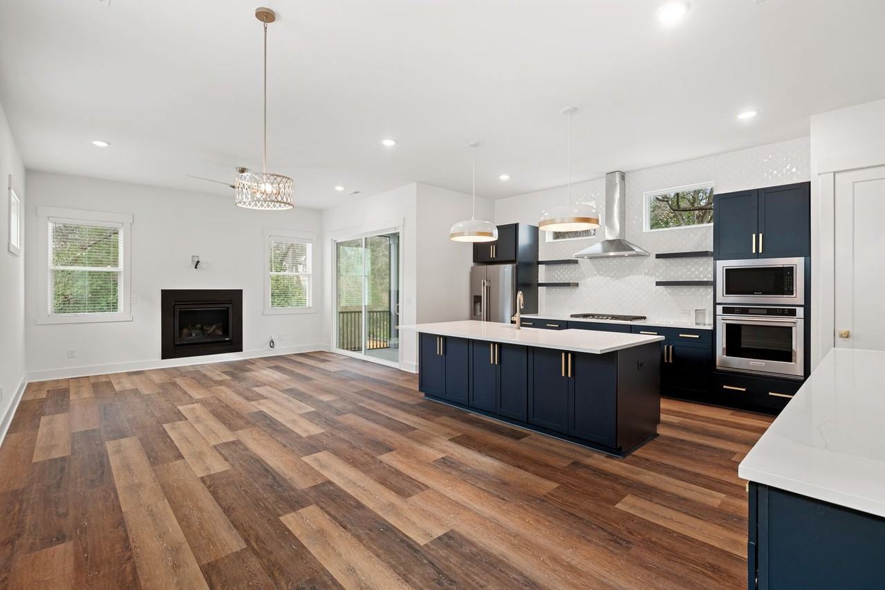 1004 Grant St - Photo 7 of 32