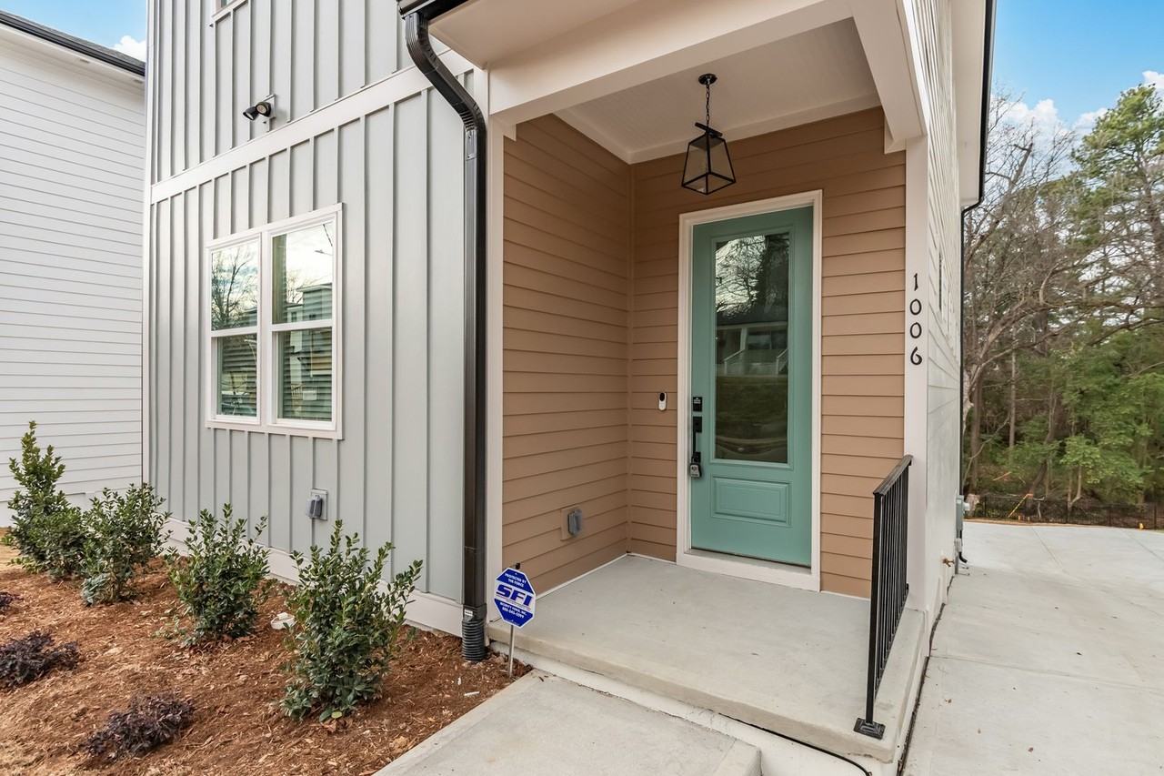 1006 Grant St - Photo 4 of 33