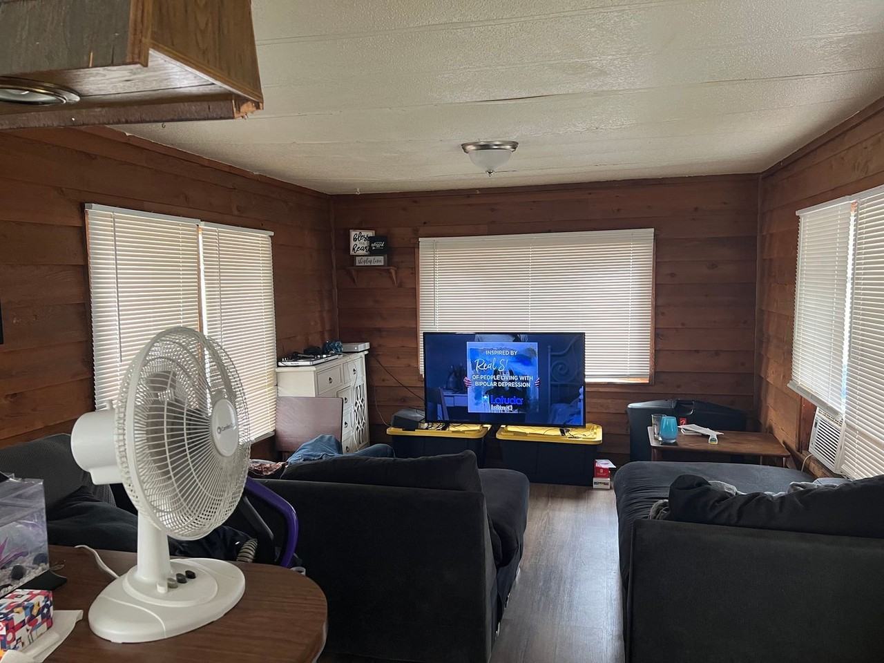 12300 Phillips Ln - Photo 5 of 6