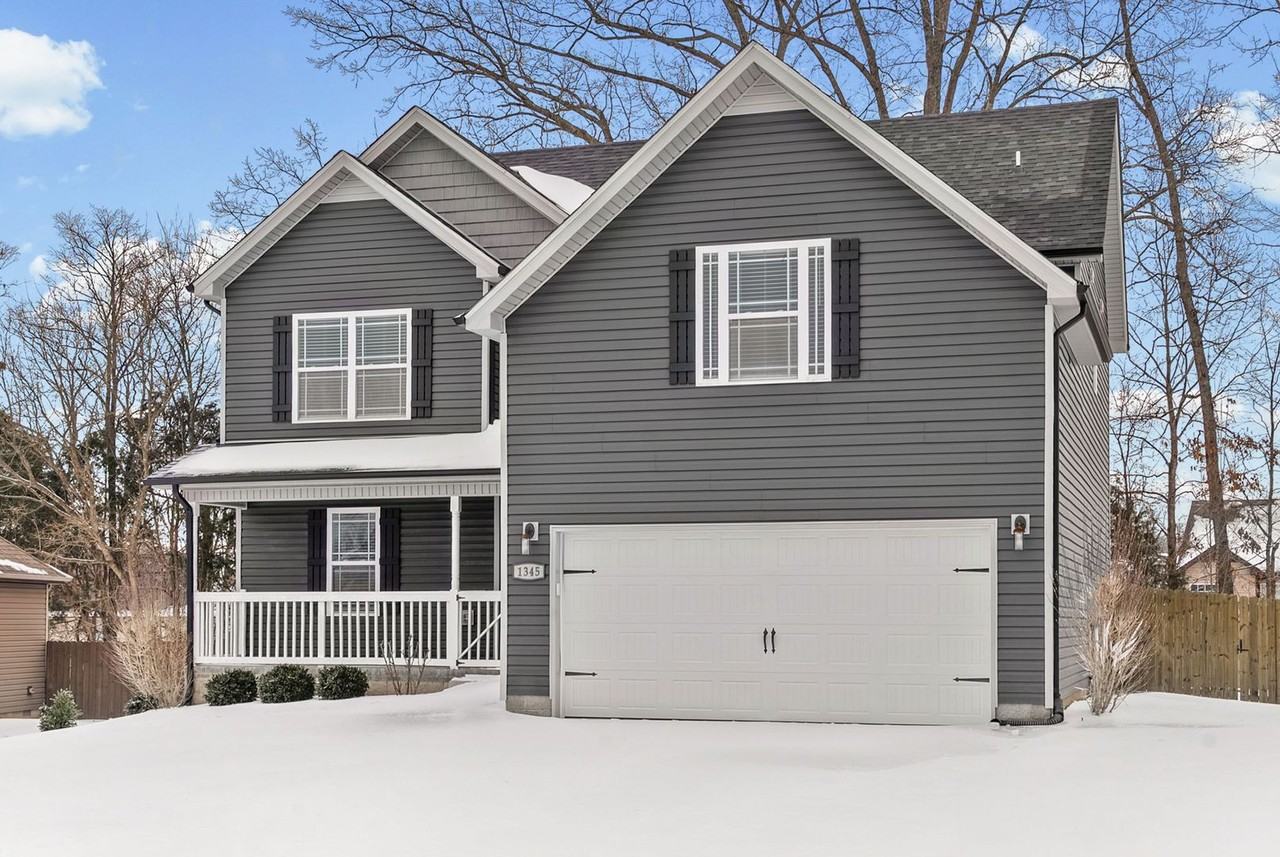 1345 Sussex Dr - Photo 2 of 34