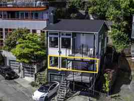 featured image of 329 Lakeside Ave S