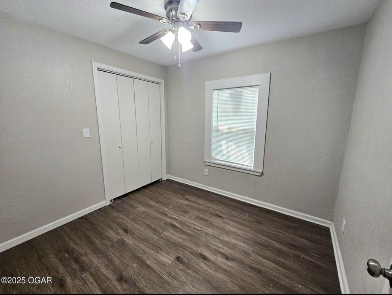 427 427 E/NE B J Tunnell Blvd - Photo 5 of 9