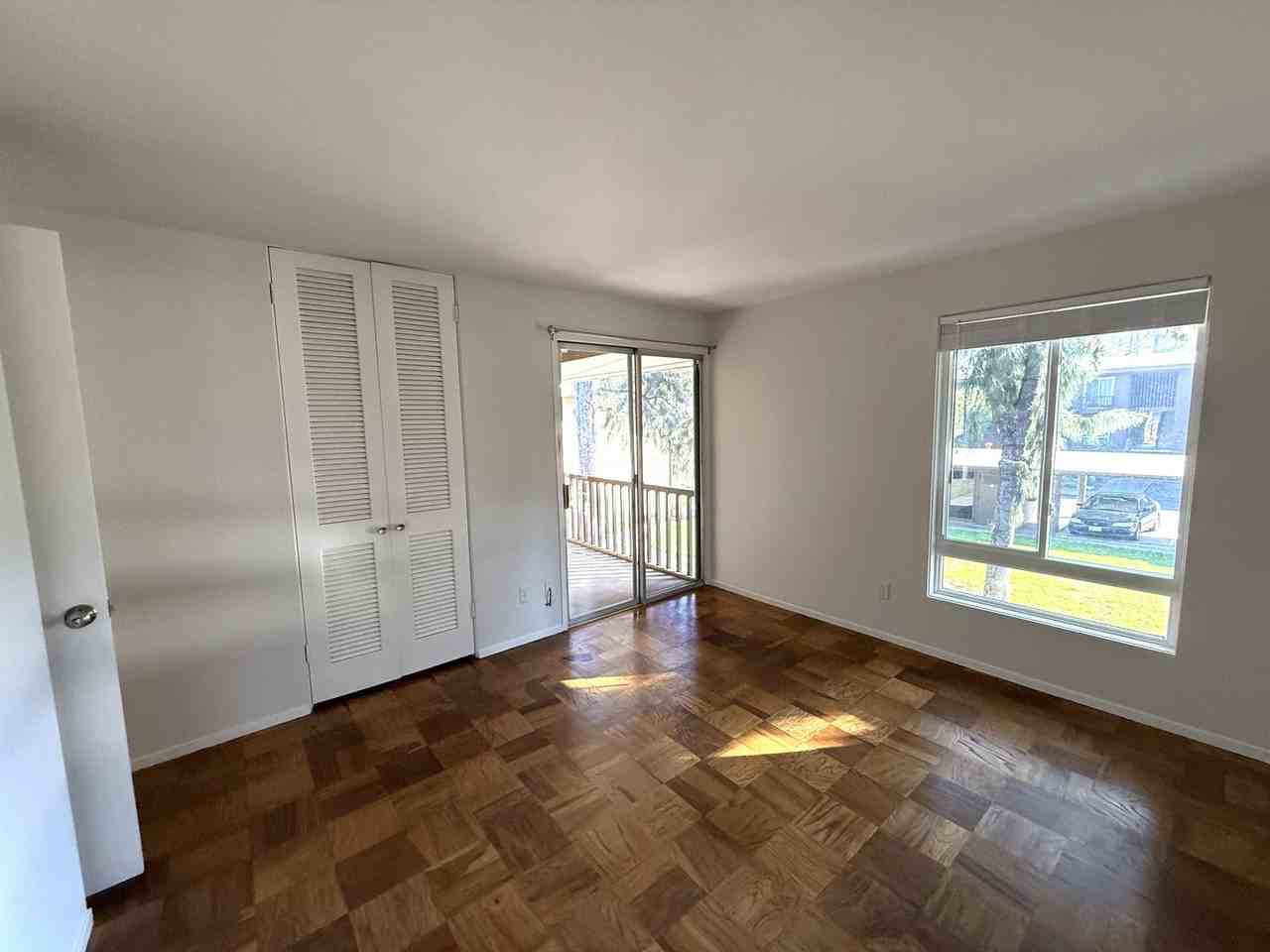 17 Surrey Ln - Photo 7 of 17