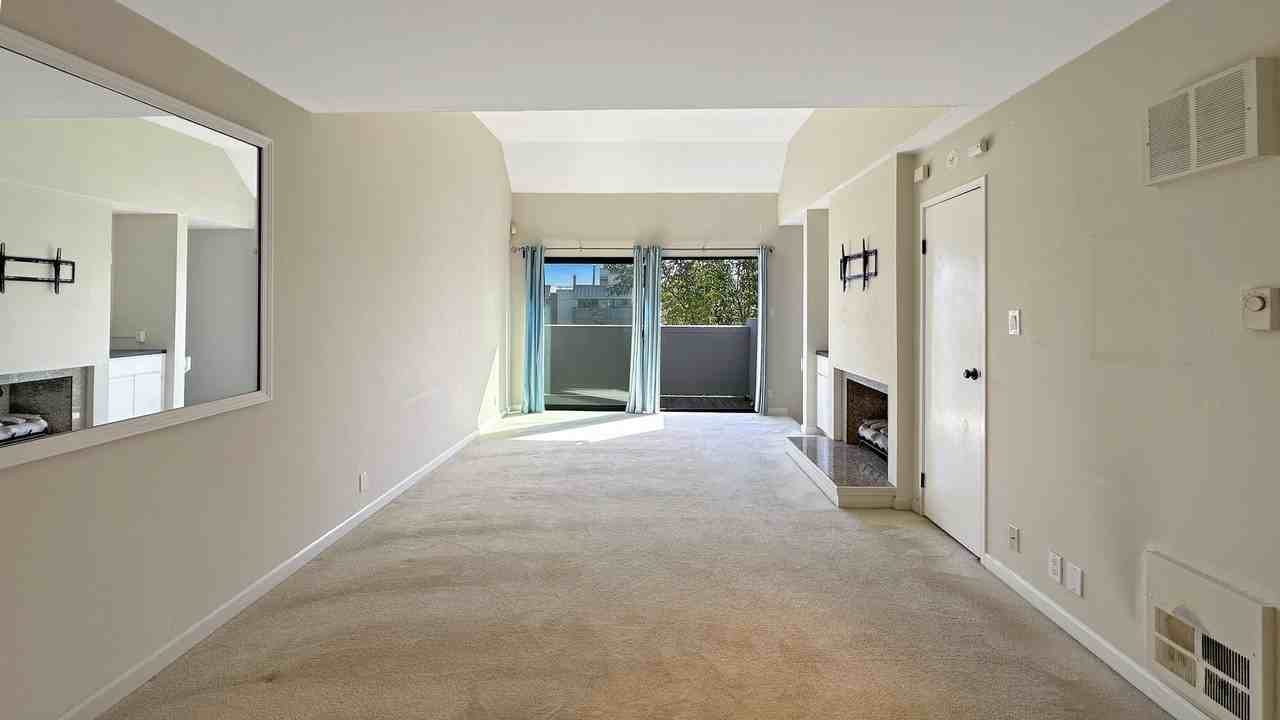 7 Embarcadero W #306 - Photo 6 of 24