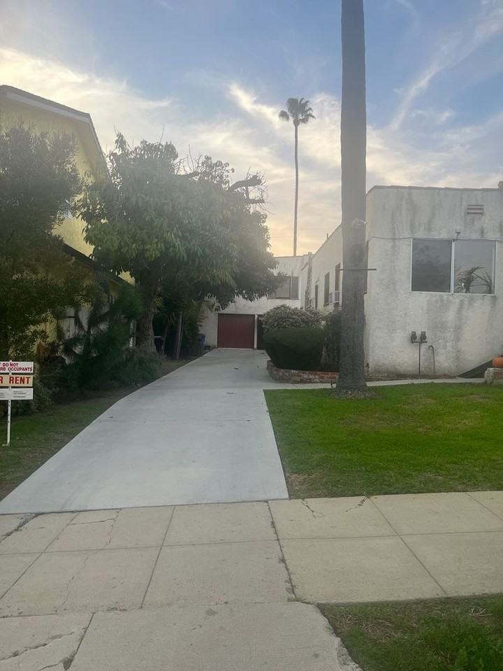 917 S Averill Ave #A - Photo 5 of 10