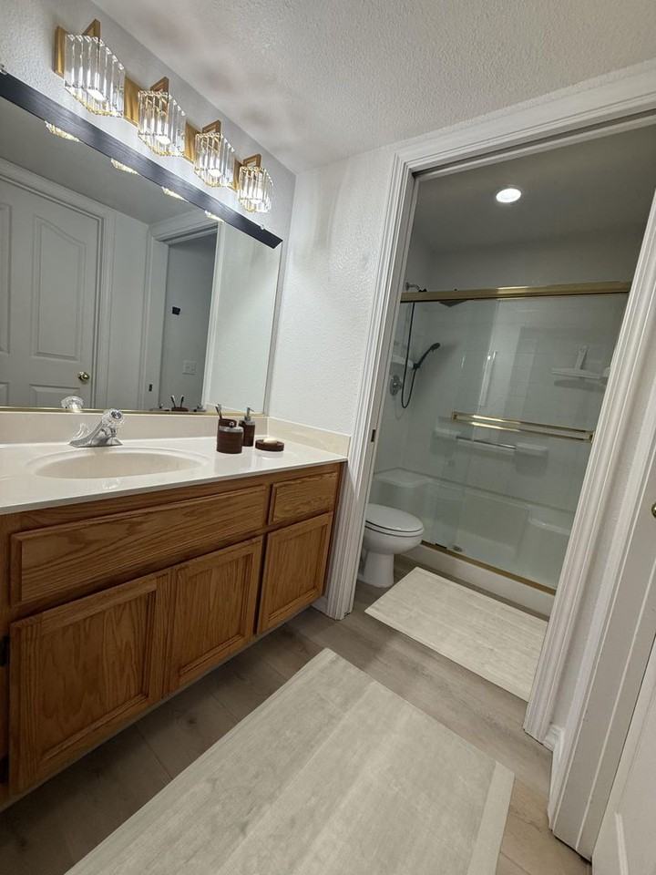 7331 Stratford Pl #601 - Photo 4 of 12