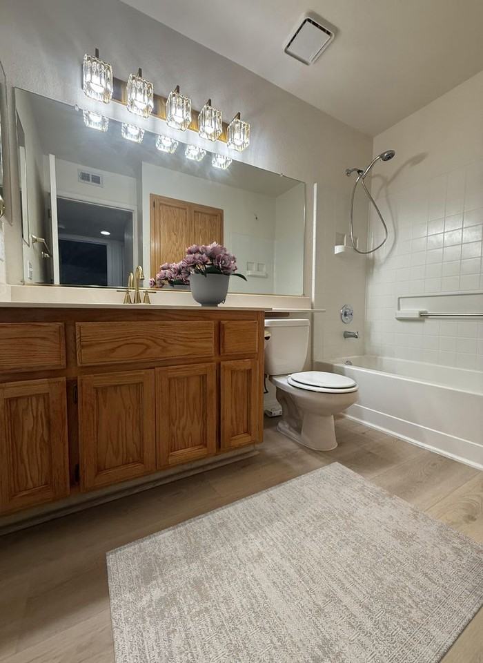 7331 Stratford Pl #601 - Photo 6 of 12