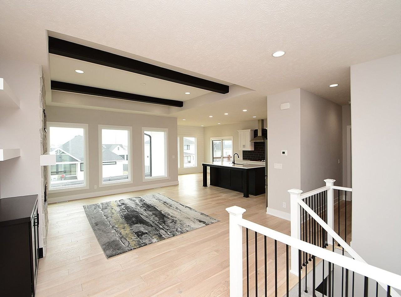 5503 N 207th St - Photo 4 of 39