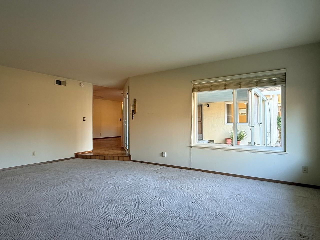 4975 Bel Escou Dr - Photo 4 of 22