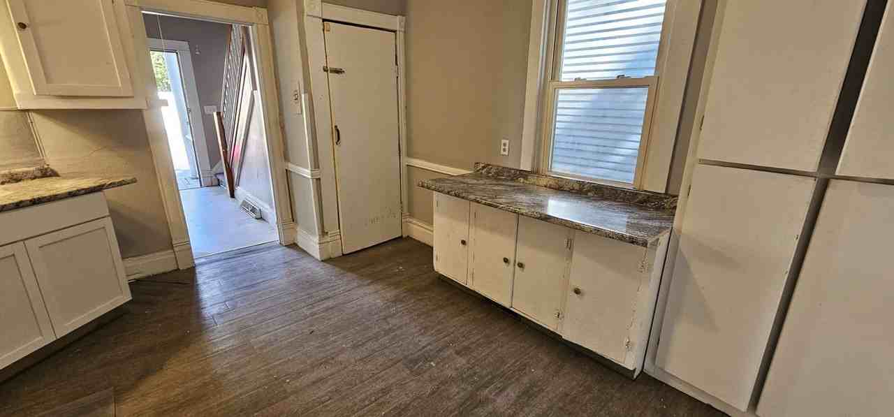 602 E Ravine Ave - Photo 5 of 19