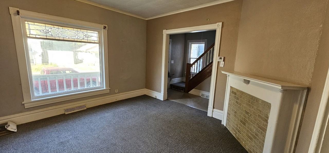 602 E Ravine Ave - Photo 6 of 19