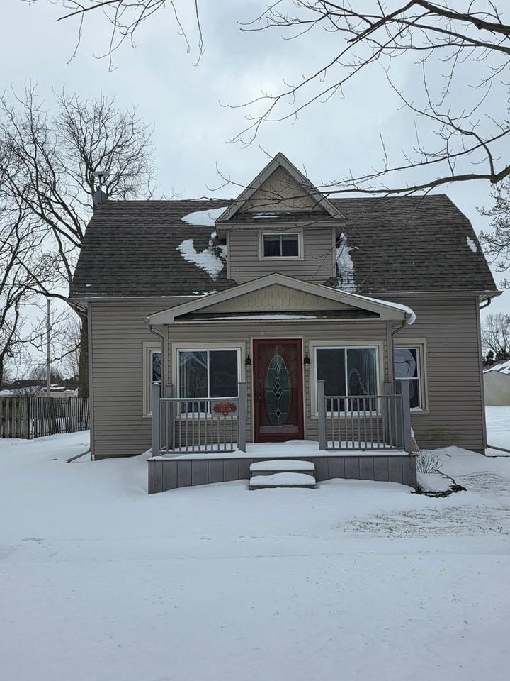 18555 Wall St - Photo 2 of 41