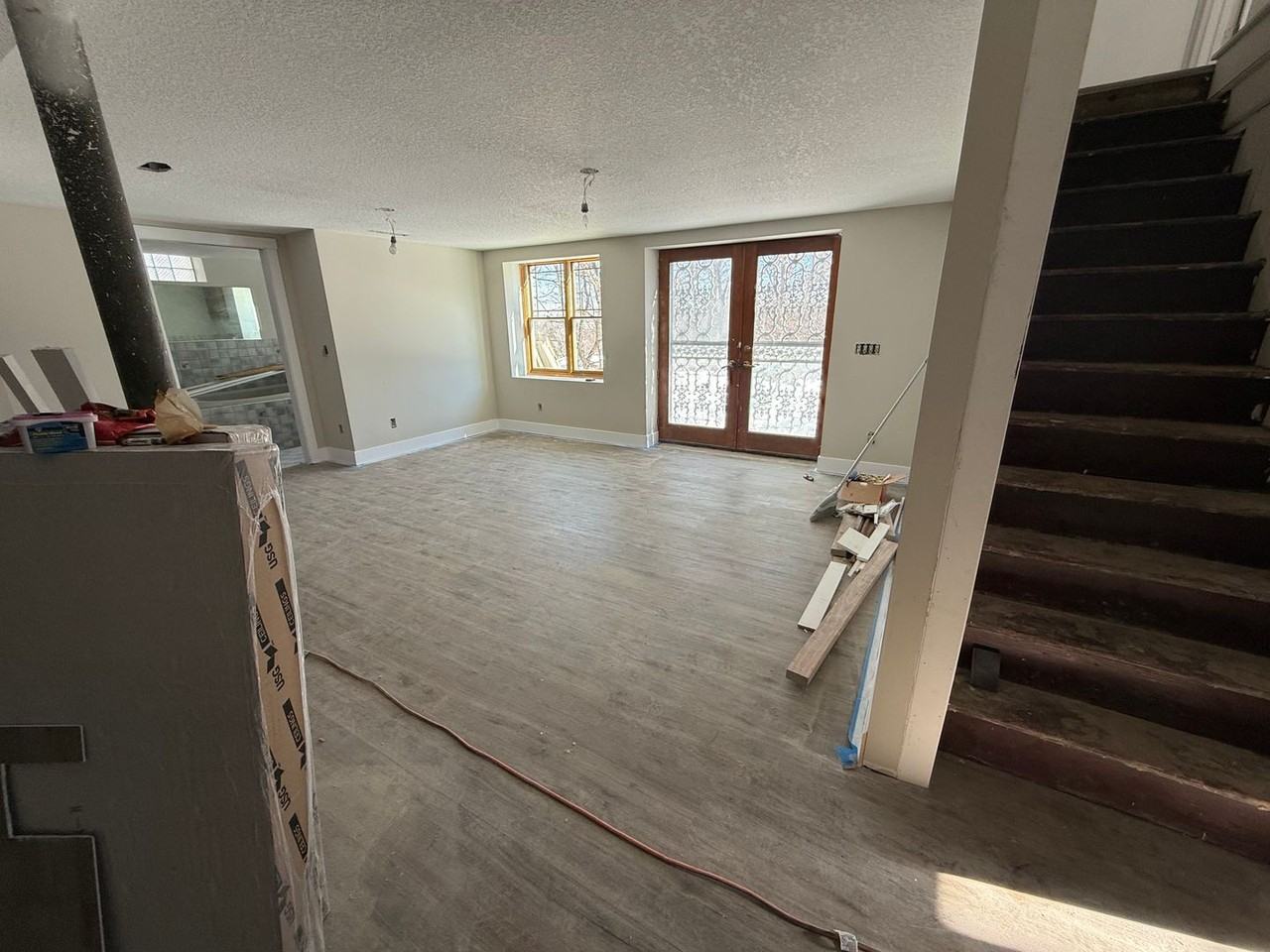 373 Arlington Ave W - Photo 5 of 11