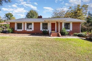 featured image of 412 S Main St #B