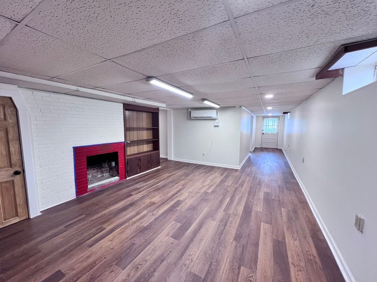 412 S Main St #B - Photo 4 of 11