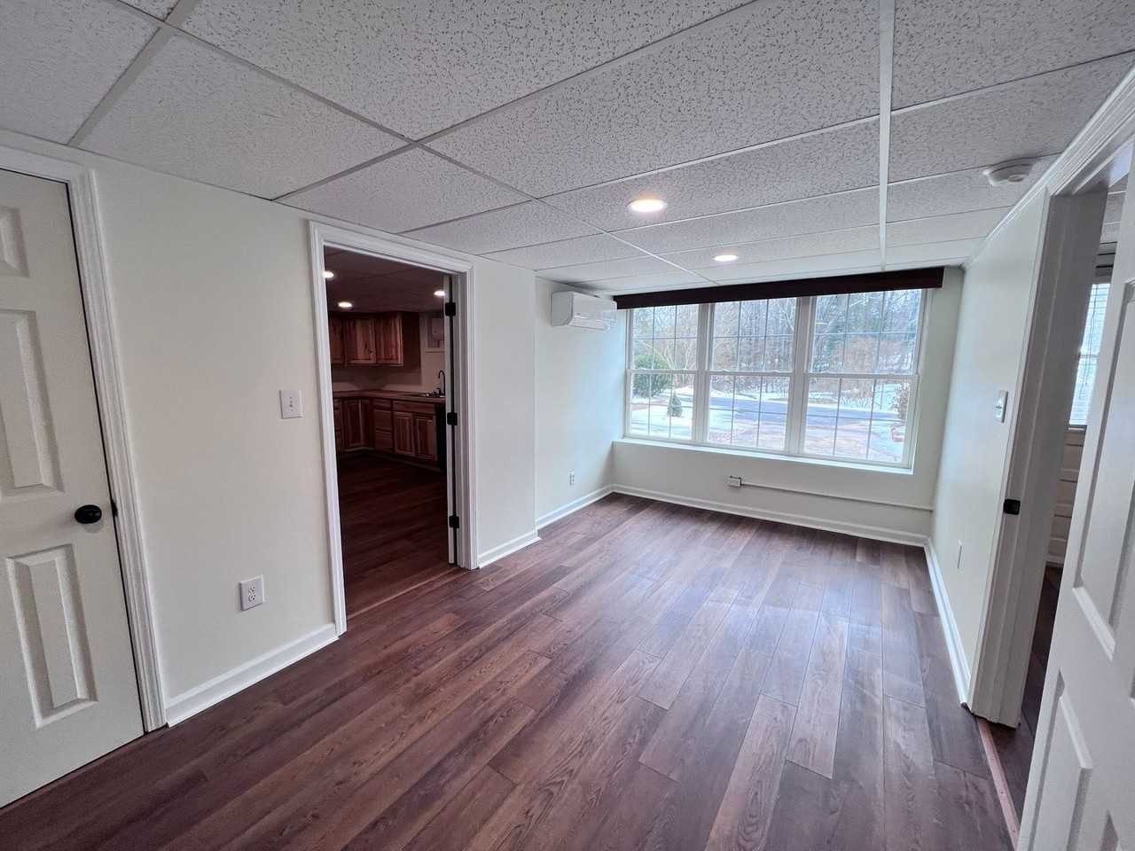 412 S Main St #B - Photo 6 of 11