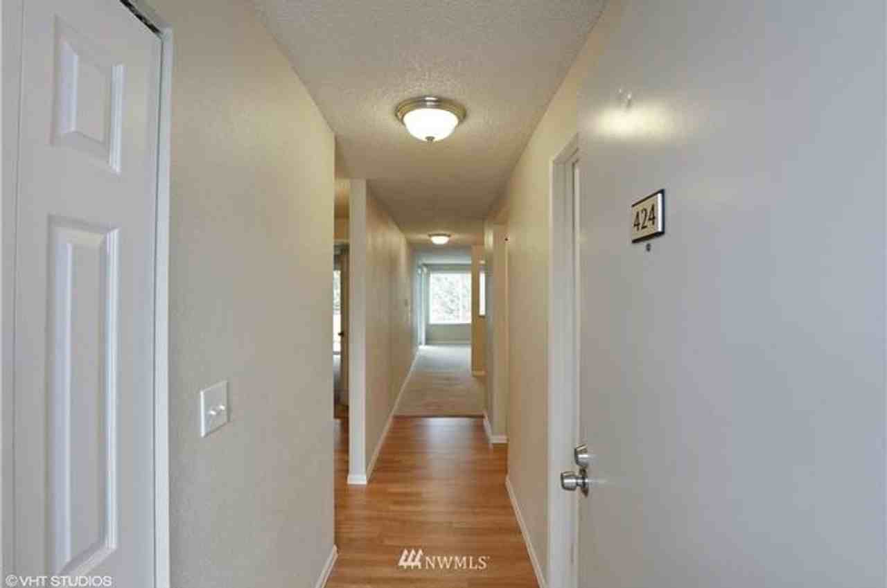 2503 Ne 4th St - Photo 7 of 13