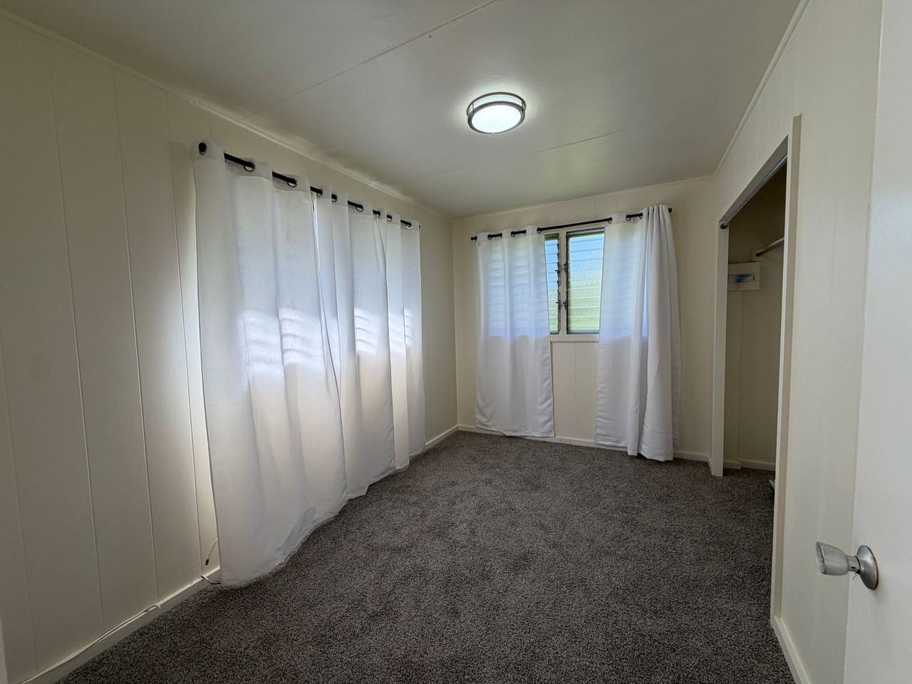 826 16th Ave - Photo 5 of 20