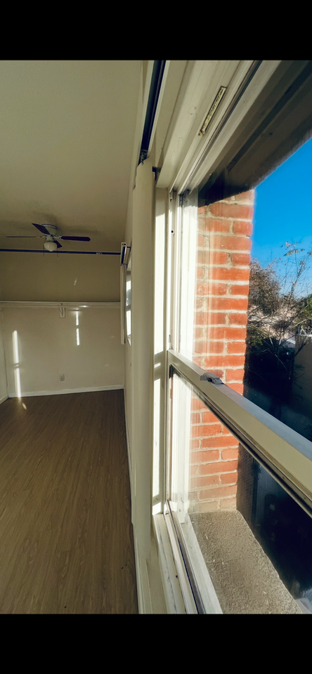 4456 Lockwood Ave - Photo 3 of 18