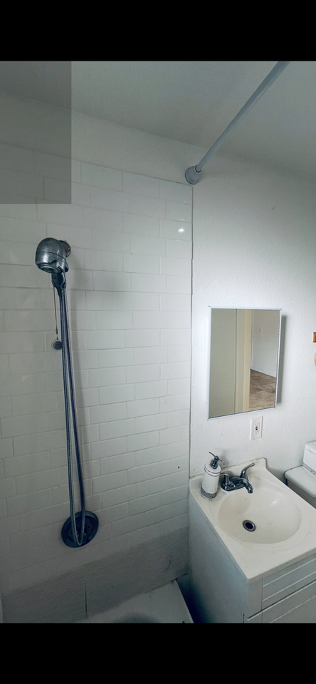 4456 Lockwood Ave - Photo 5 of 18