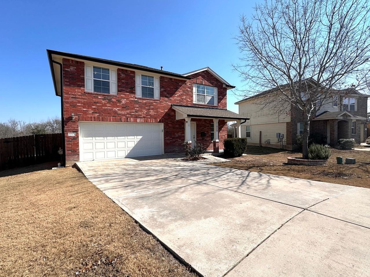 11909 Big Sky Dr - Photo 2 of 28