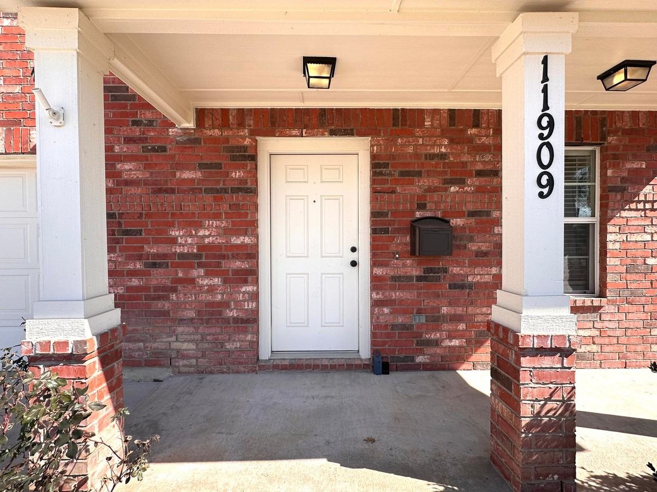 11909 Big Sky Dr - Photo 4 of 28