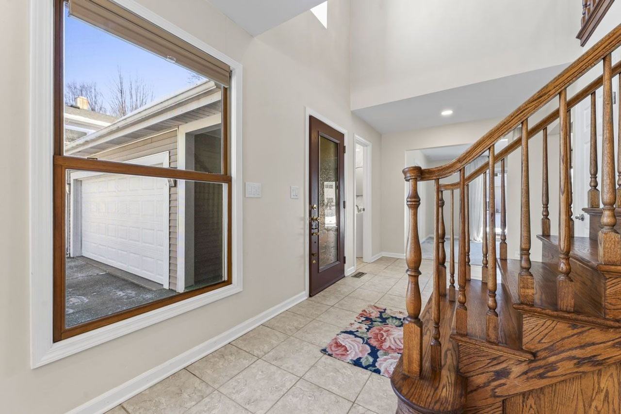 9 Edgewood Rd - Photo 2 of 47