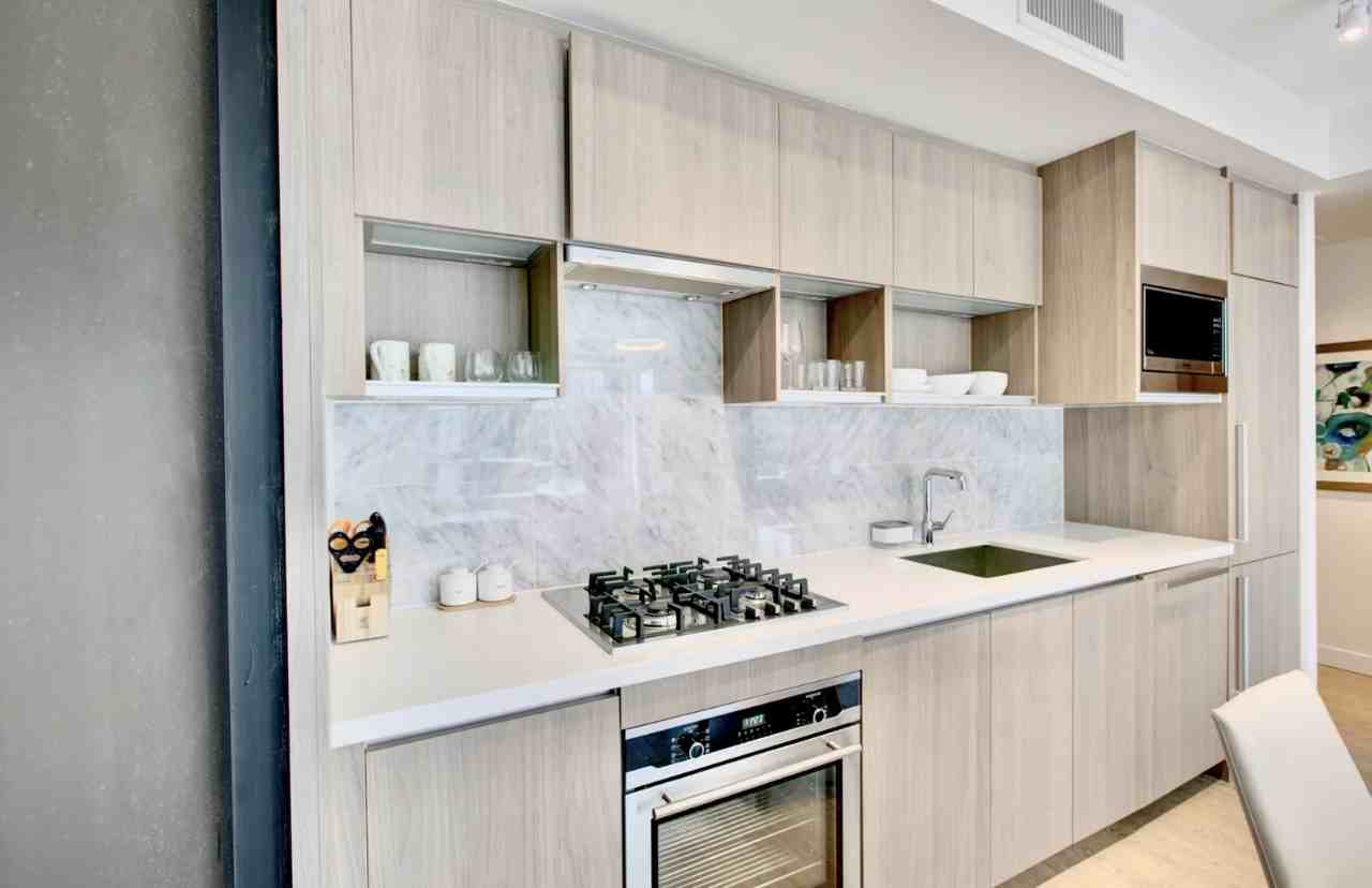 68 Smithe St - Photo 5 of 15