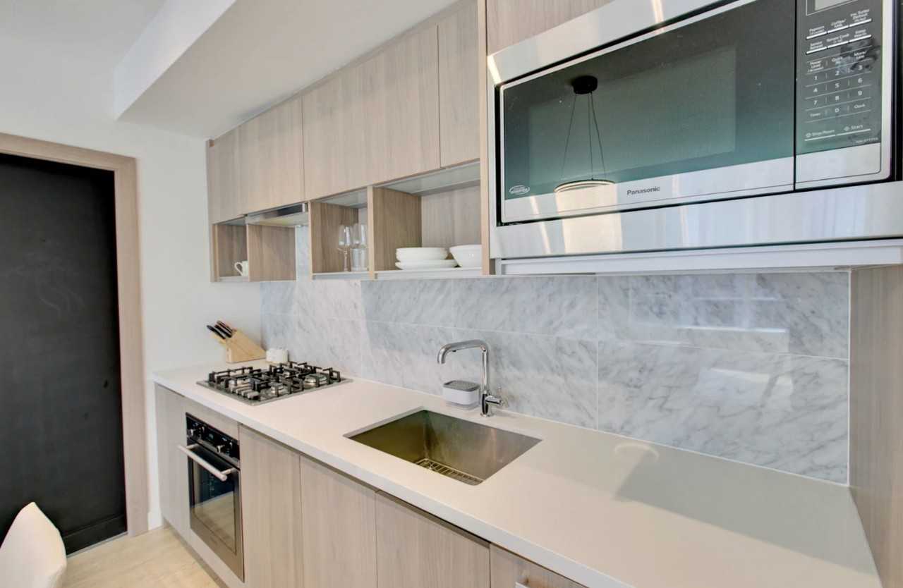 68 Smithe St - Photo 2 of 15