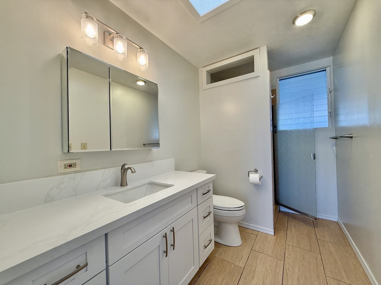 2422 Anihinihi St #1 - Photo 5 of 23